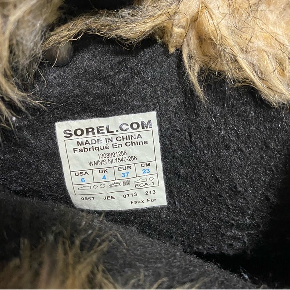 Sorel Joan Of Arctic Waterproof Lace Up Faux Fur Boots Brown/Tan Suede size 6 - Picture 11 of 11